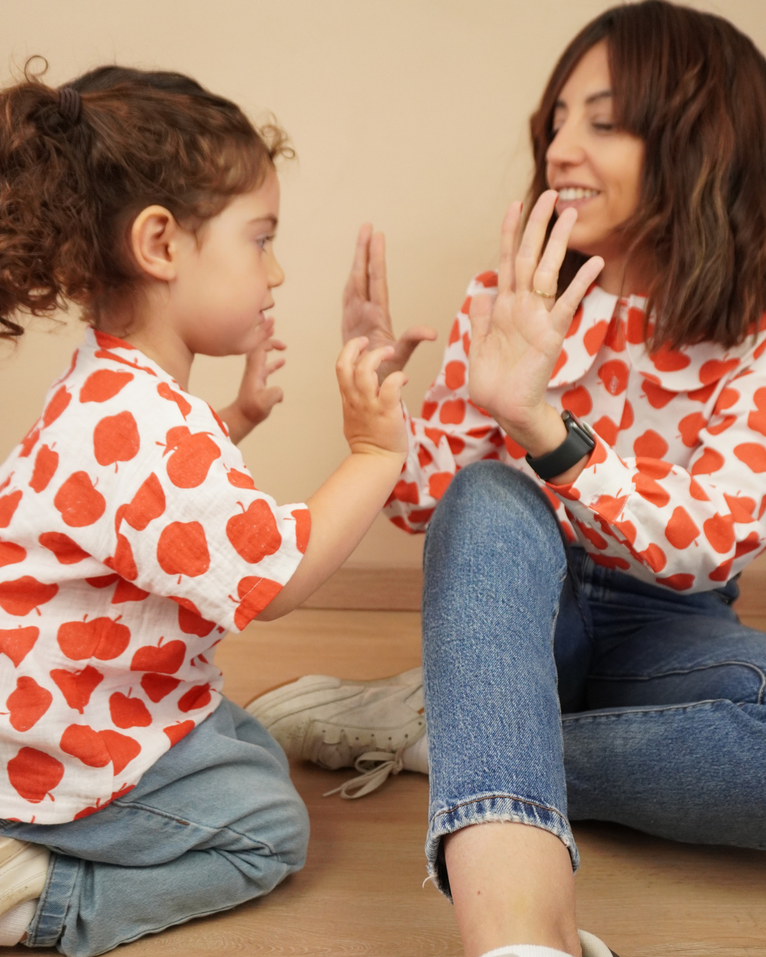 Matchy Matchy Estampado Manzana - Camisa mamá y camiseta bebé - The Kids Club