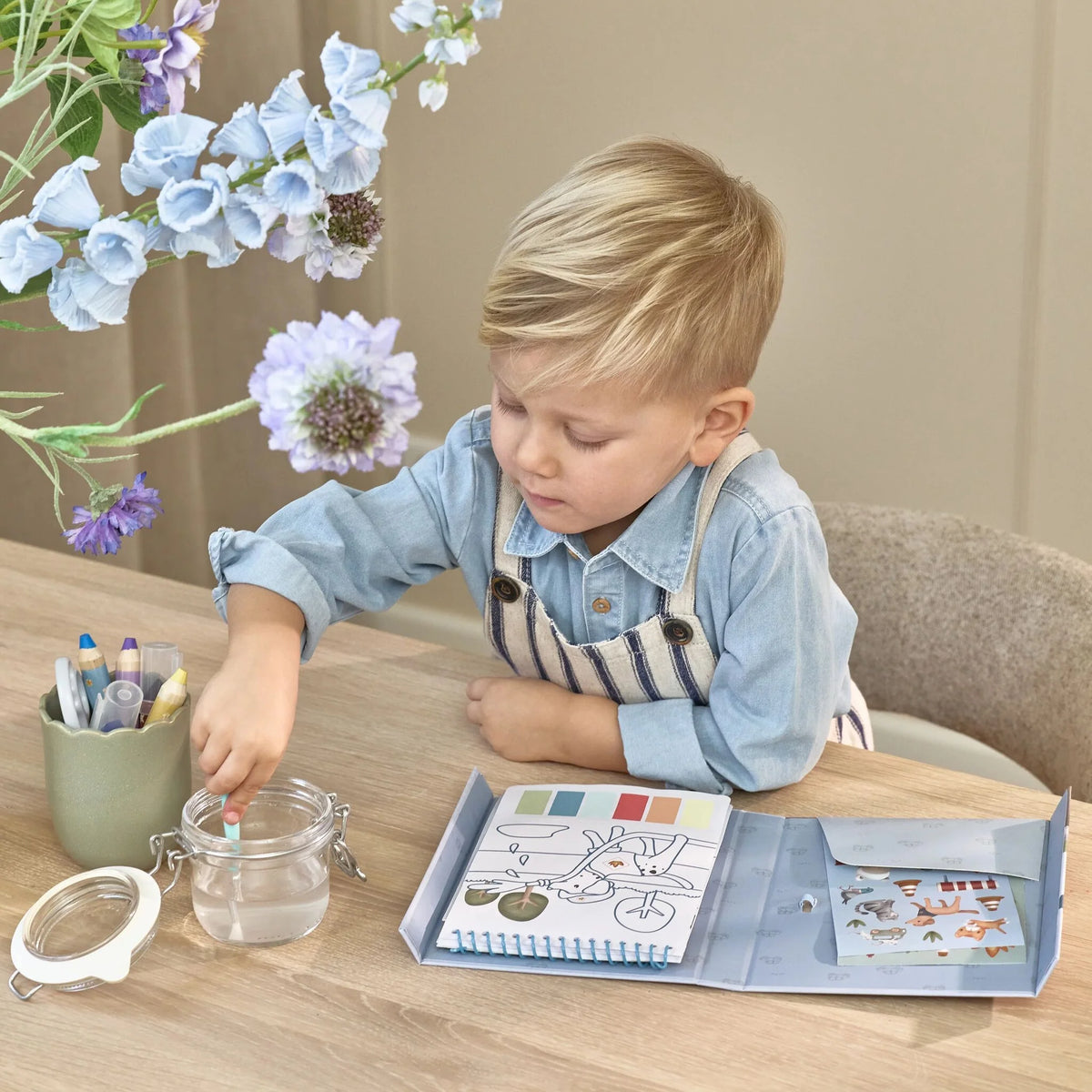 Set de Pintura con Agua  - Jim Vehículos - Little Dutch - The Kids Club